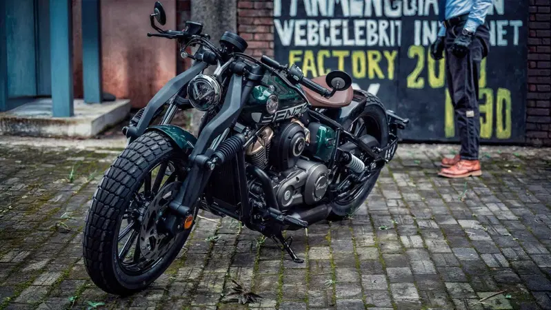 Benda Napoleon Bob 125: la bobber V-Twin arriva anche per chi ha la patente A1