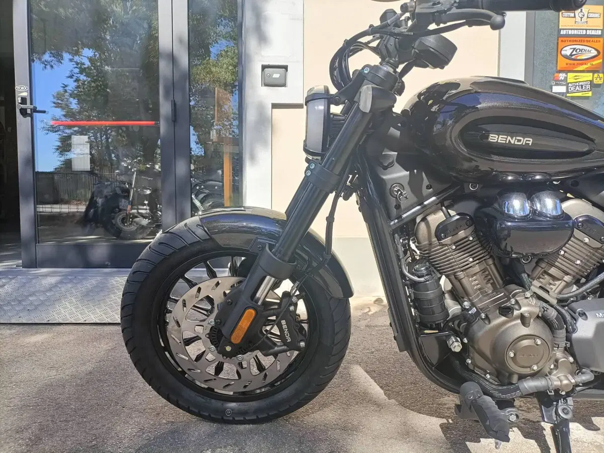 Benda Motorcycles Chinchilla 350 CVT Neo (2026) (10)