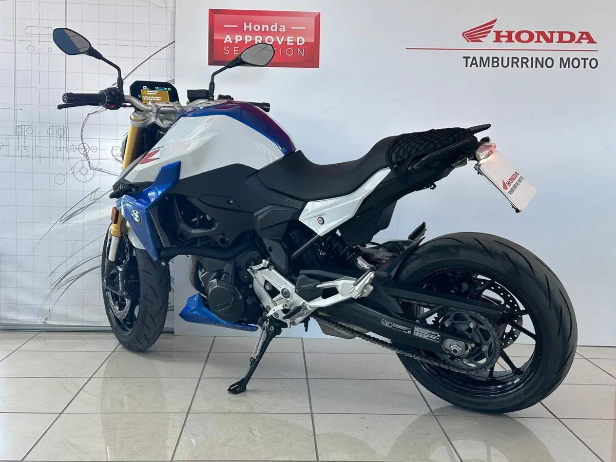 Bmw F 900 R (2021 - 24) (4)