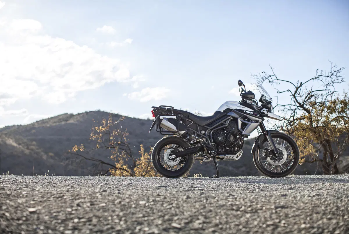 Triumph Tiger 800 XCA, pronta per l'avventura (2)
