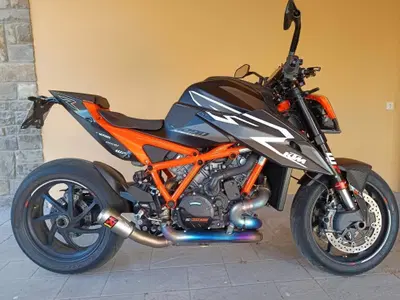 KTM 1290 Super Duke RR (2023) usata