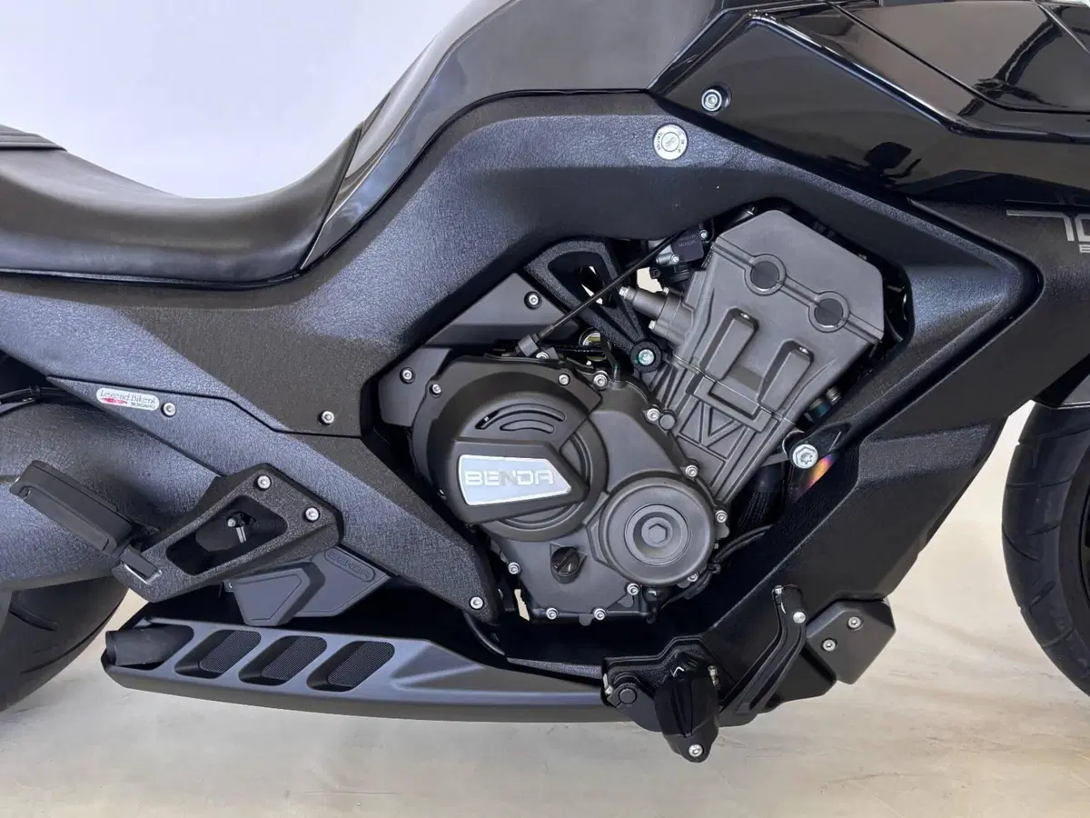 Benda Motorcycles LFC 700 Pro (2026) (3)
