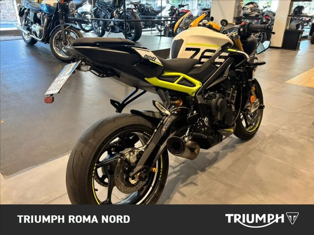 Triumph Street Triple 765 Moto2 Edition (2023 - 24) (2)