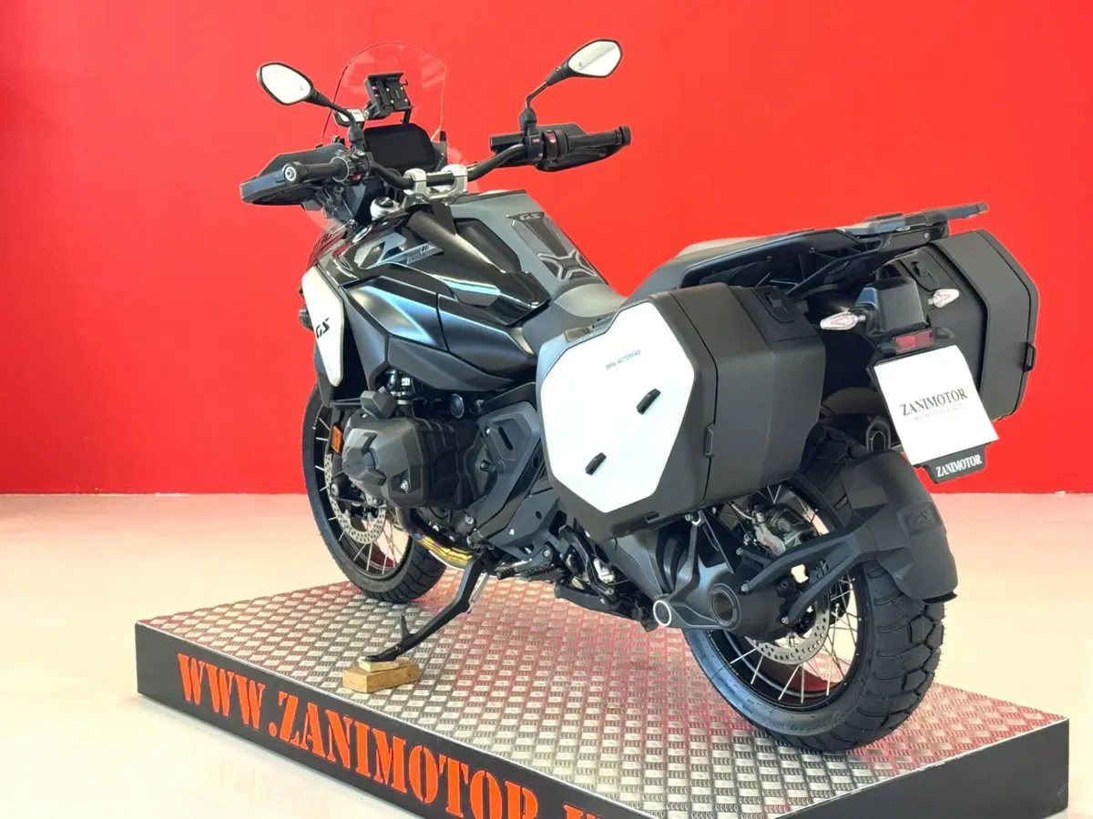 Bmw R 1300 GS Triple Black (2023 - 26) (6)