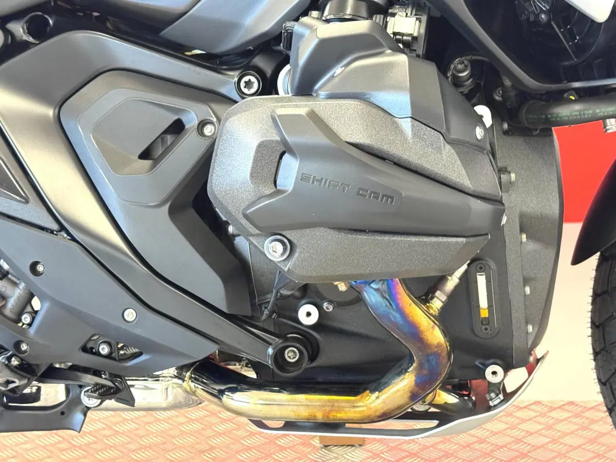 Bmw R 1300 GS Triple Black (2023 - 26) (10)