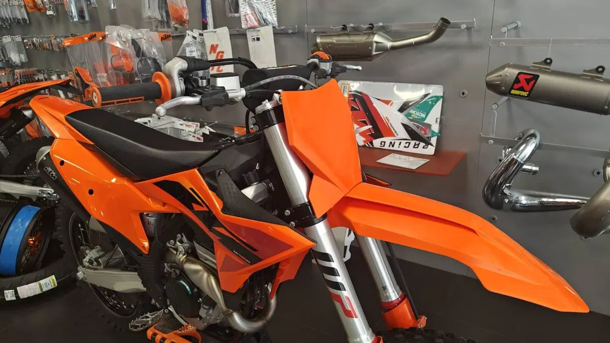 KTM 250 SX-F (2025) (3)