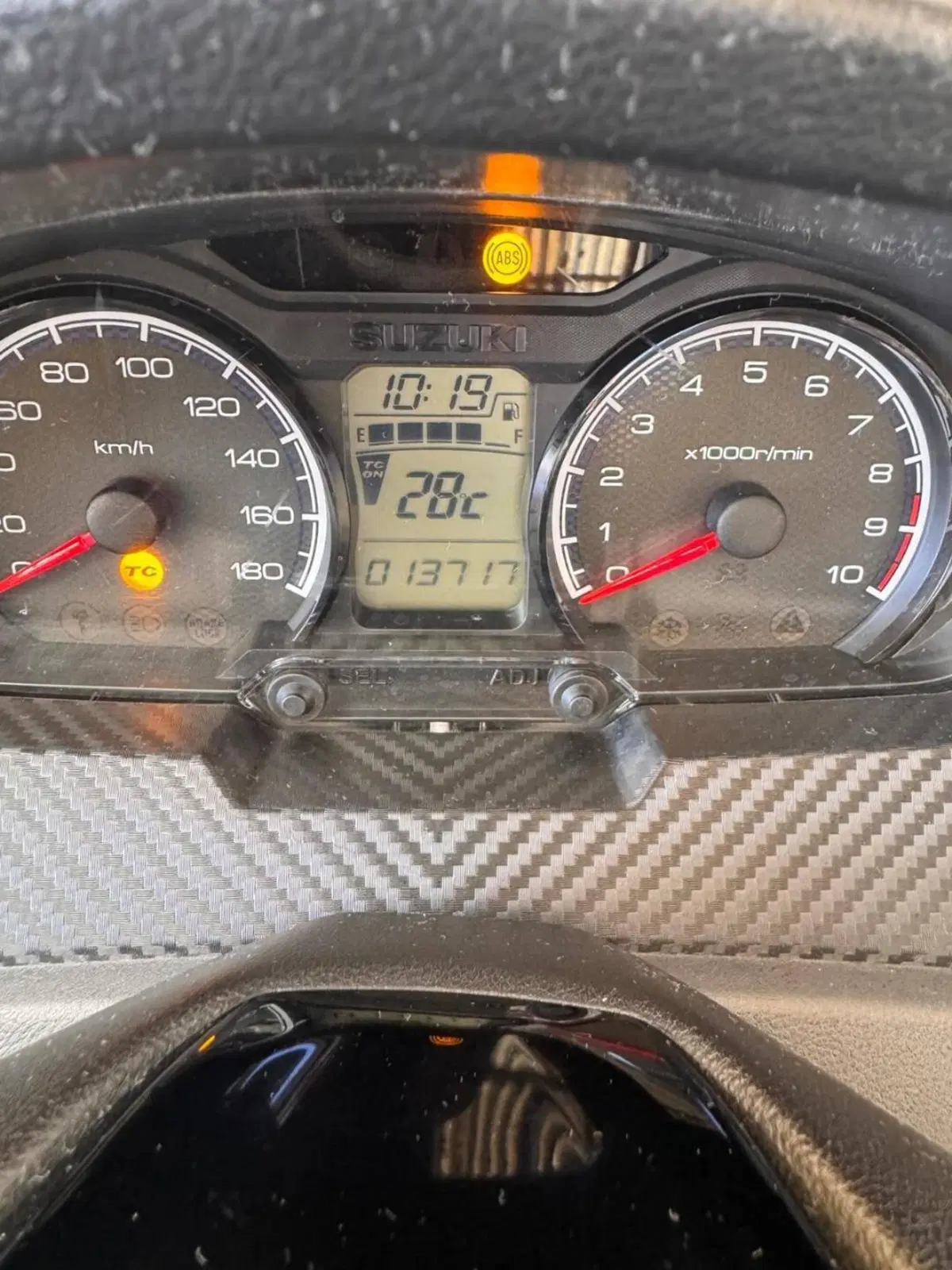 Suzuki Burgman 400 (2022 - 24) (13)