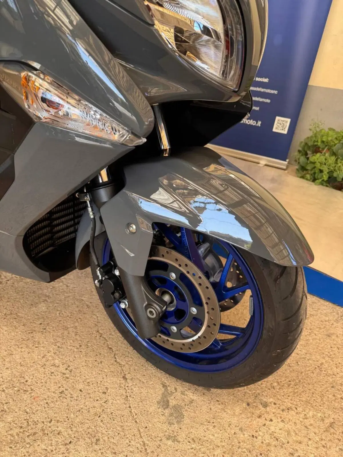 Suzuki Burgman 400 (2022 - 24) (5)