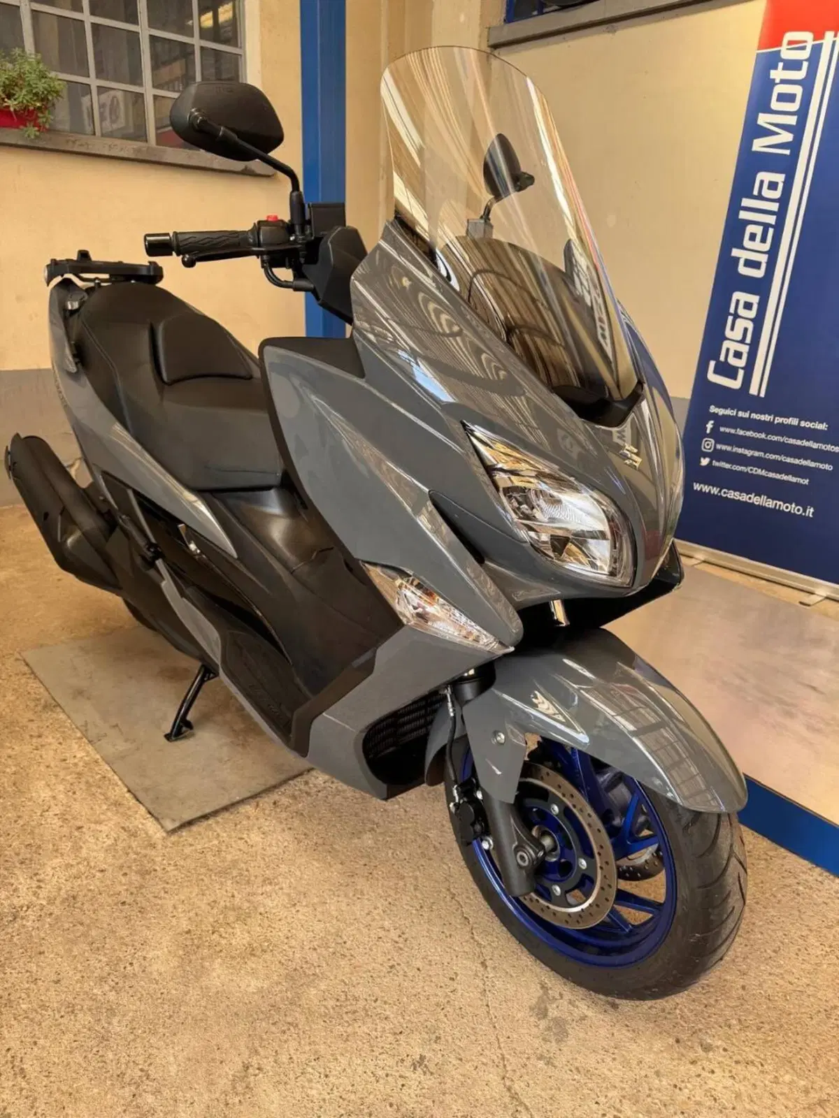 Suzuki Burgman 400 (2022 - 24) (11)
