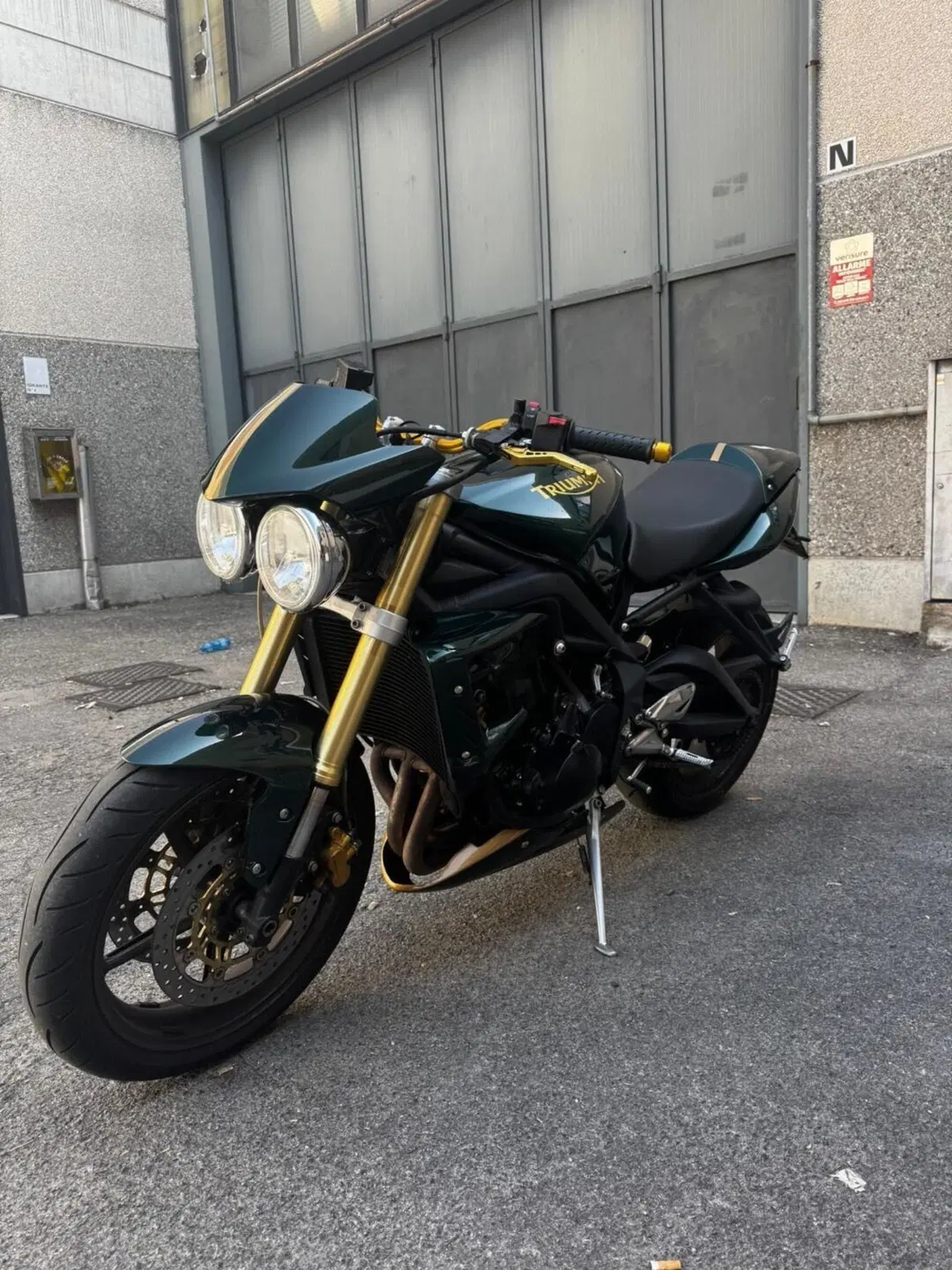 Triumph Street Triple (2007 - 12)