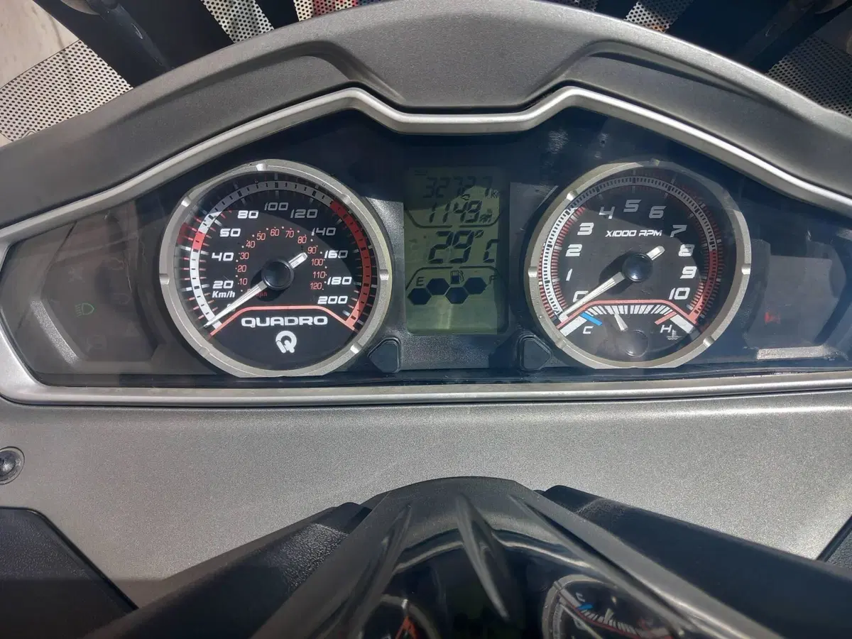 Quadro Quadro 4 (2015 - 17) (4)