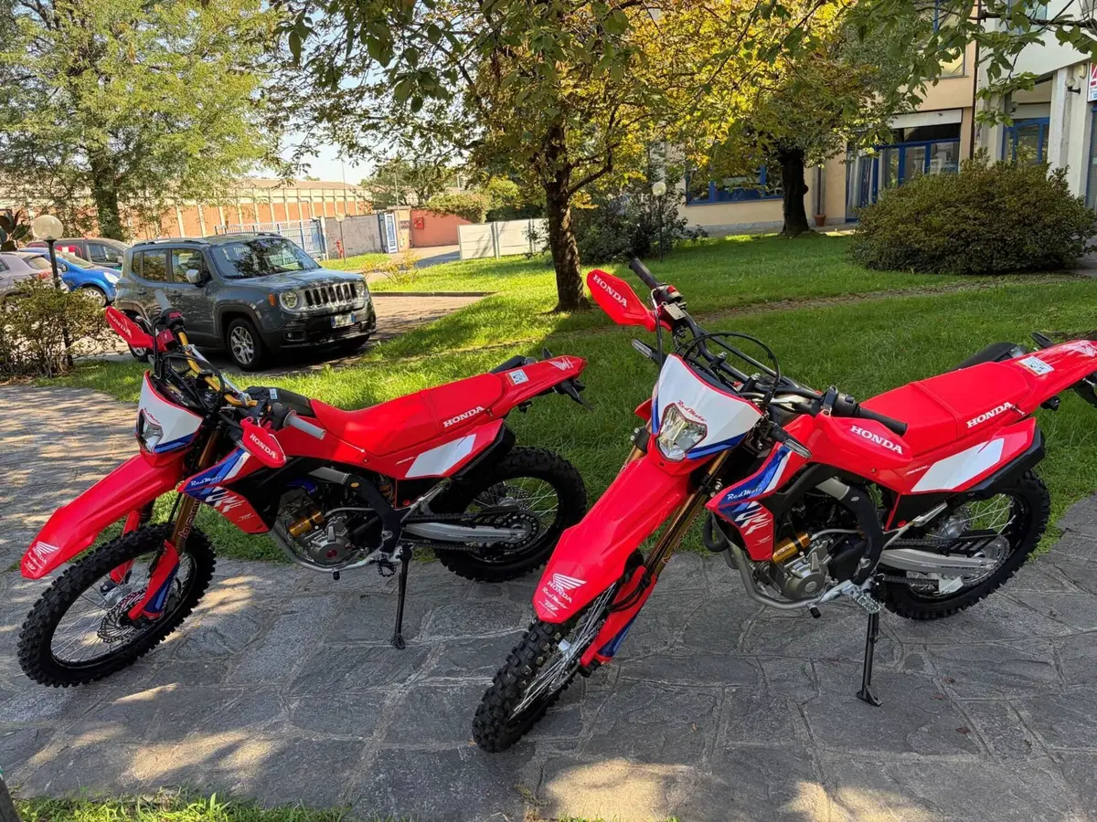 Honda CRF 300L Red Edition (2026) (2)