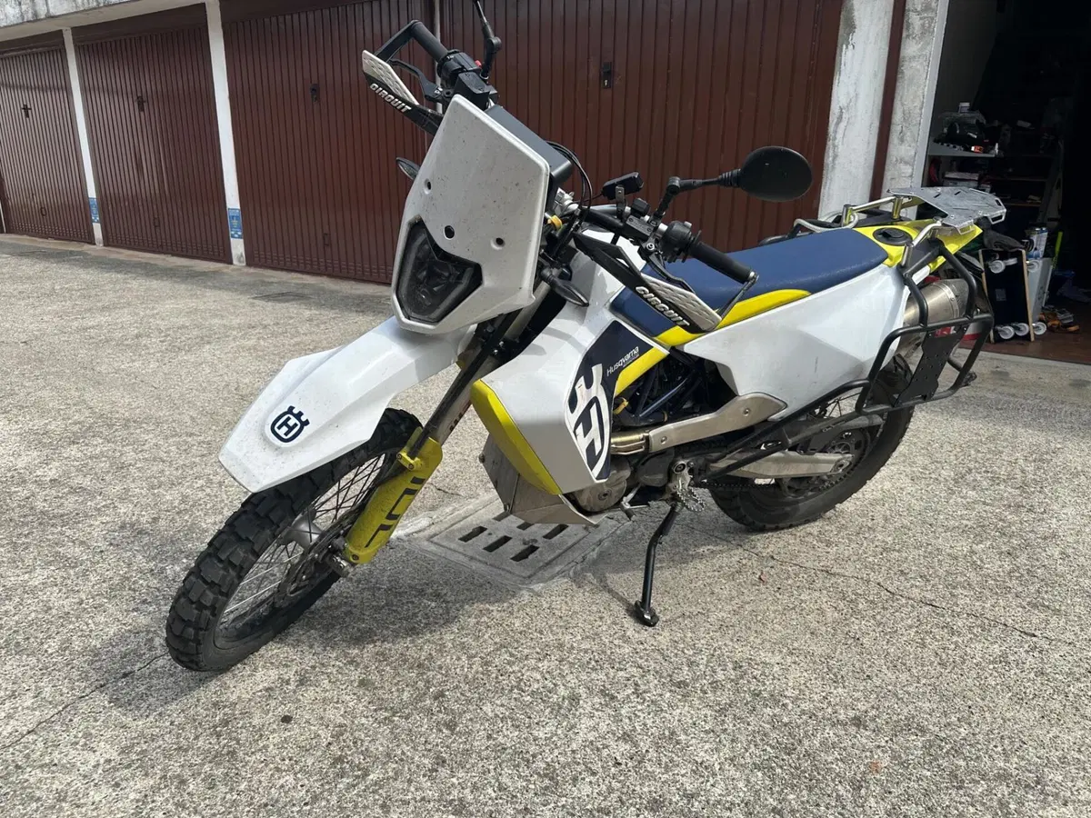 Husqvarna 701 Enduro (2023 - 25) (2)