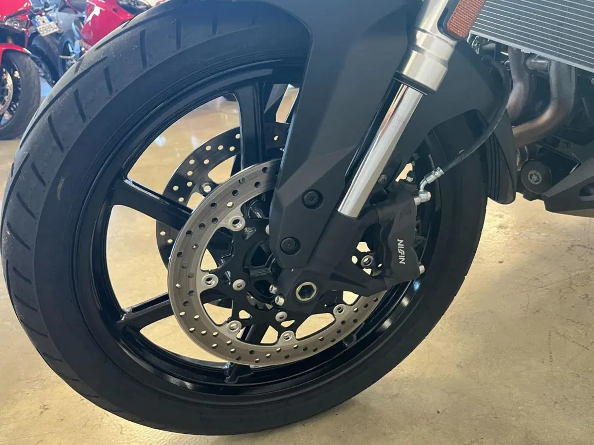 Suzuki V-Strom 800SE (2025 - 26) (3)