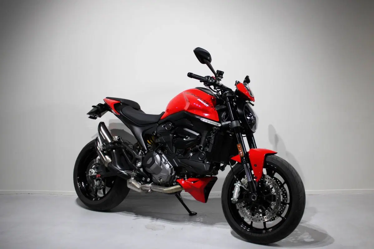 Ducati Monster 937 (2021 - 25) (2)