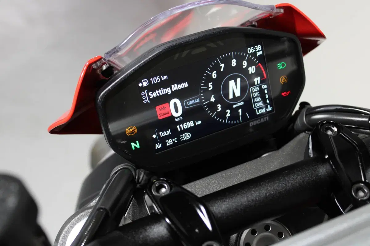 Ducati Monster 937 (2021 - 25) (6)