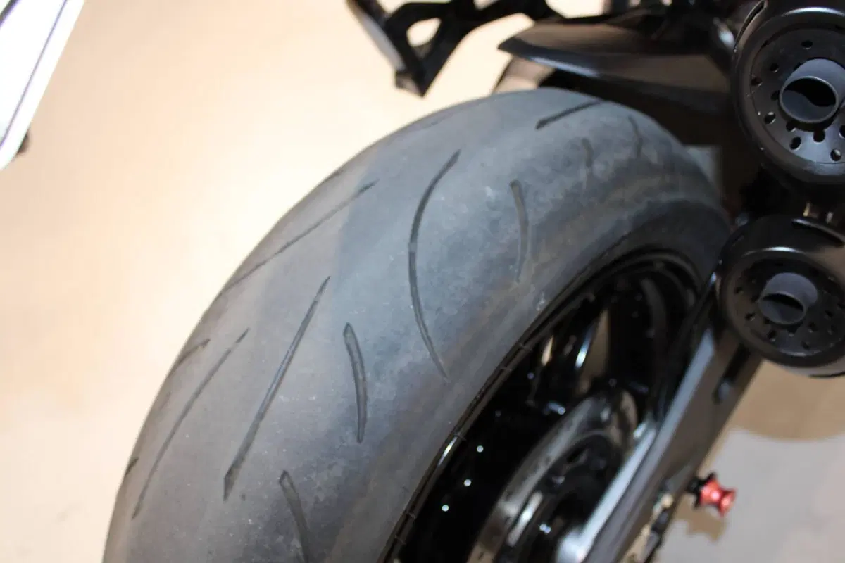 Ducati Monster 937 (2021 - 25) (9)