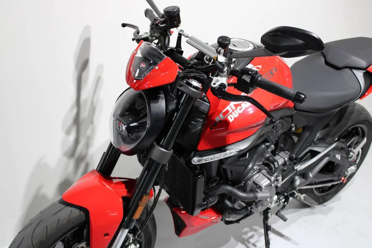 Ducati Monster 937 (2021 - 25) (10)
