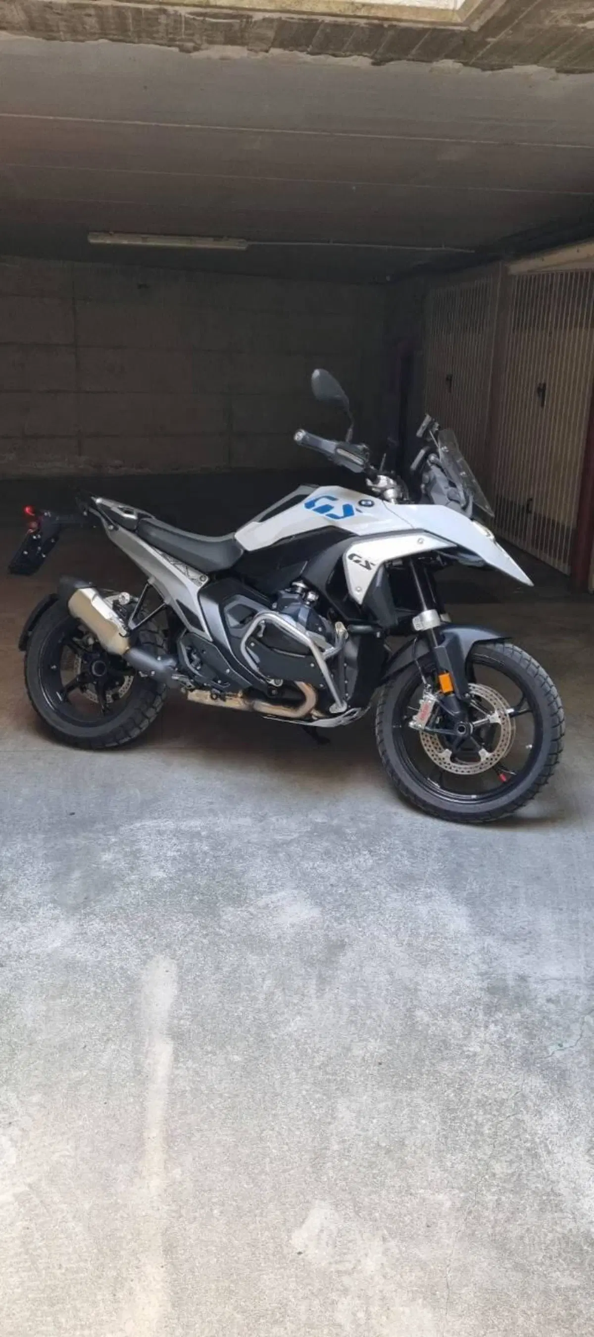 Bmw R 1300 GS (2023 - 26) (7)