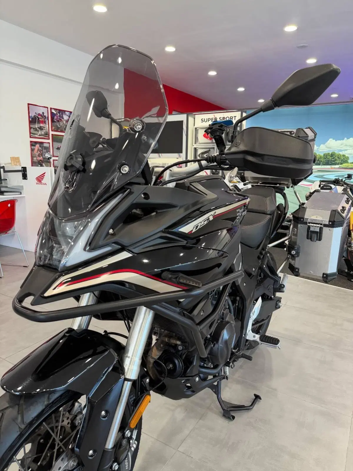 Voge Valico 500DSX (2021 - 24) (2)