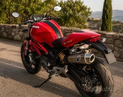 Ducati Monster 696 Plus (2007 - 14) usata