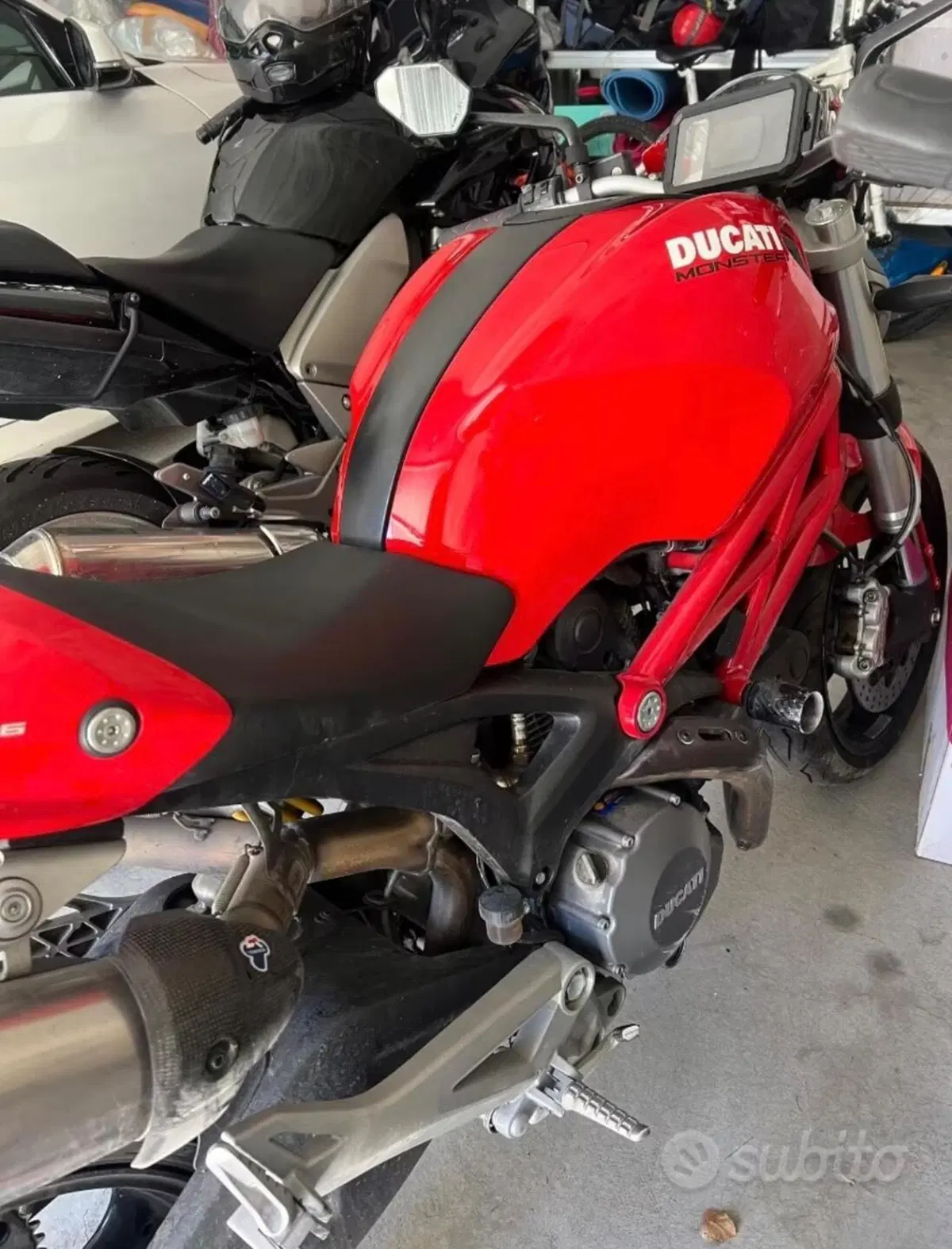 Ducati Monster 696 Plus (2007 - 14) (2)