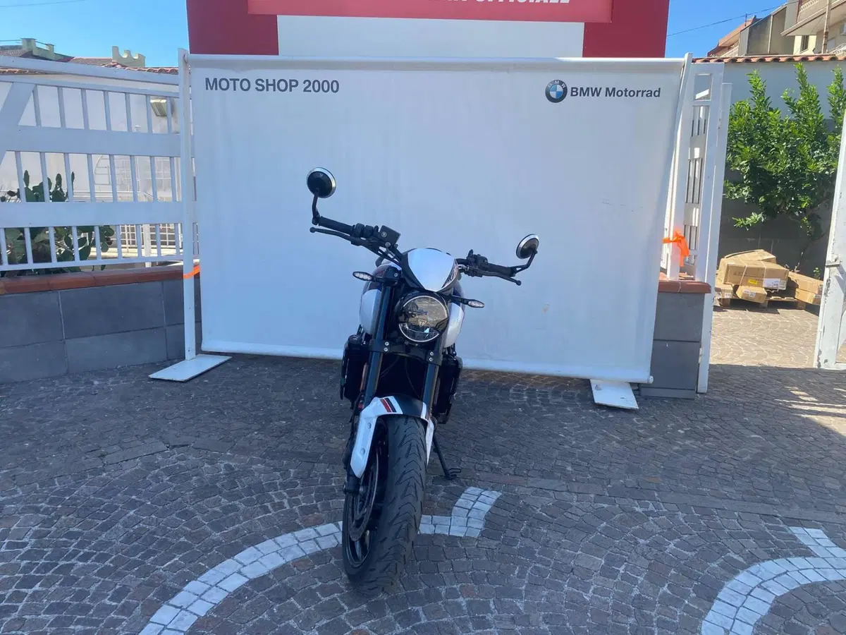 Triumph Trident 660 Triple Tribute Edition (2024)