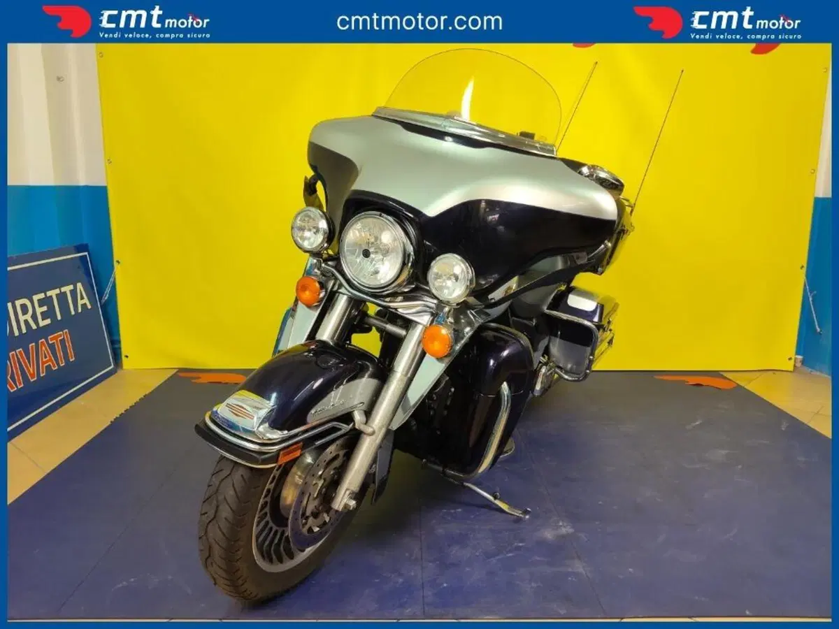 Harley-Davidson 1584 Electra Glide Ultra Classic (2008 - 13) - FLHTCU (2)