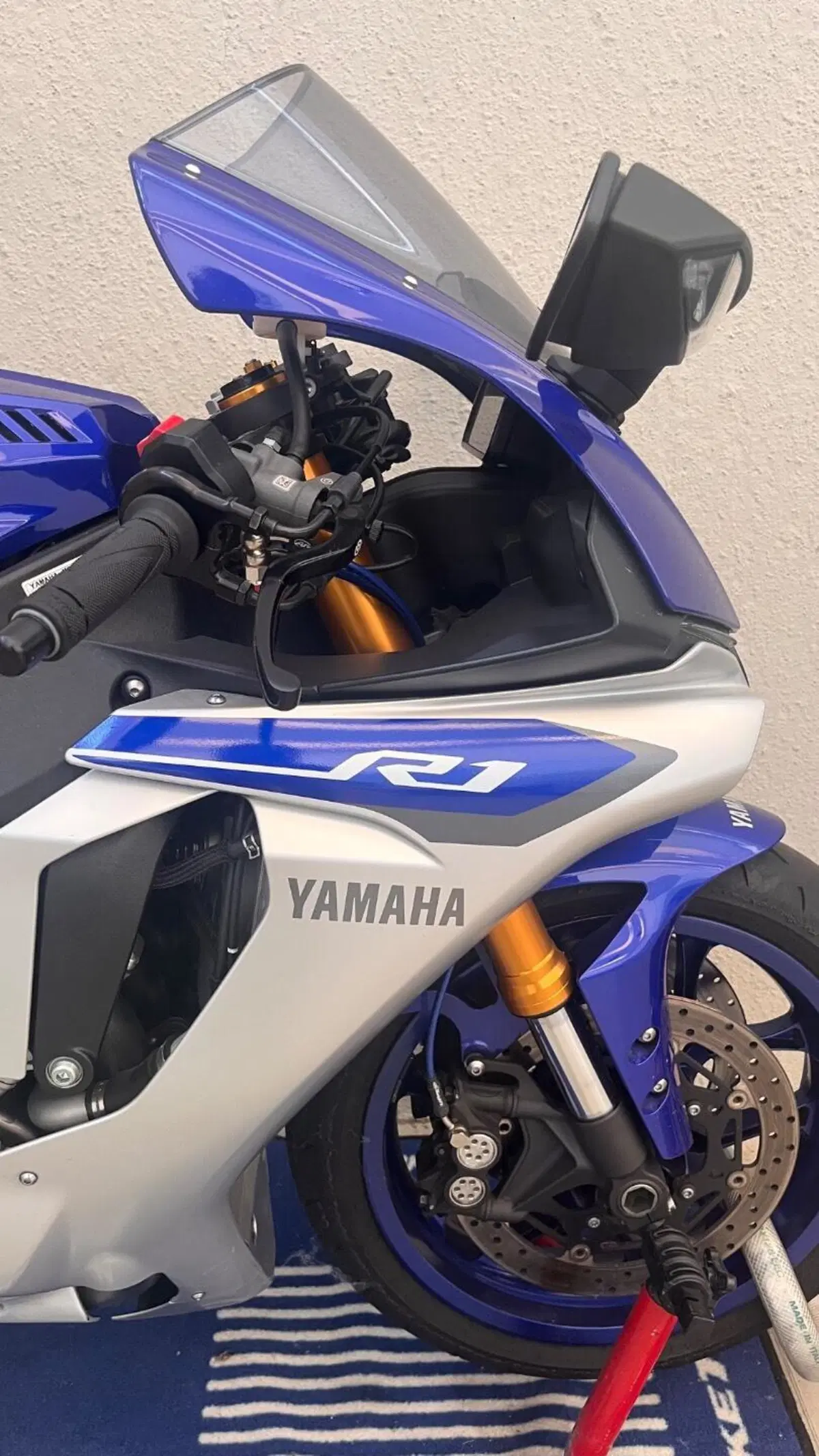 Yamaha YZF R1 (2015 - 16) (2)