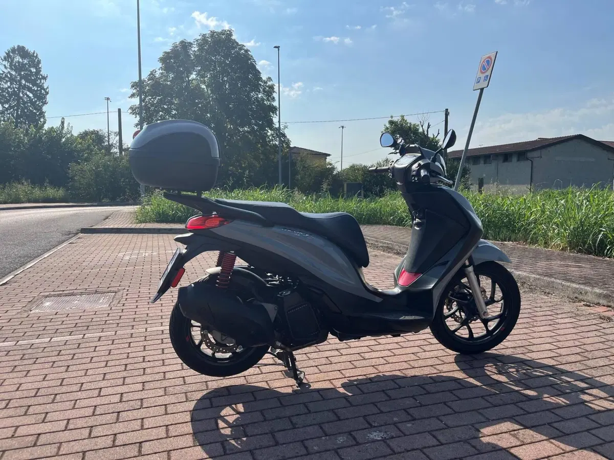 Piaggio Medley 150 S ABS (2021 - 25) (4)