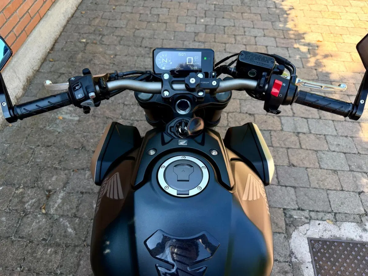 Honda CB 650 R (2021 - 23) (5)