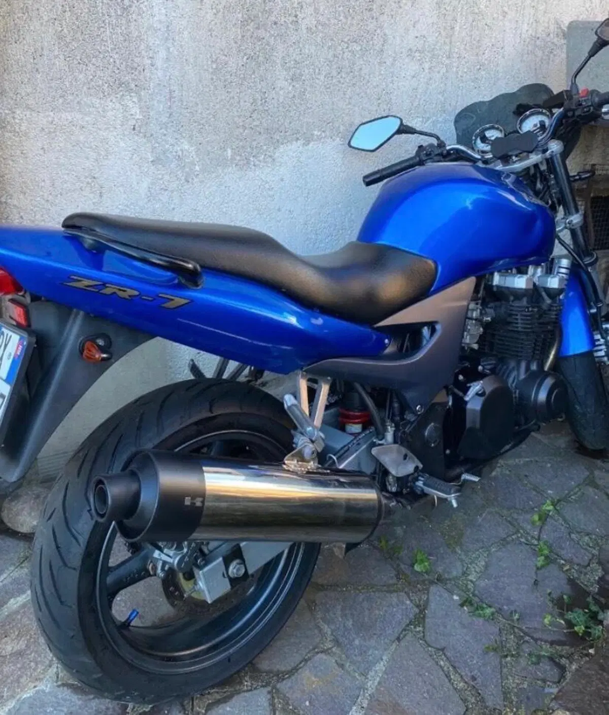 Kawasaki ZR-7 (2001 - 04) (2)