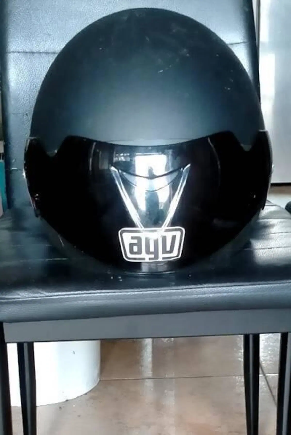 Caschi 1 AGV e 1 FM
