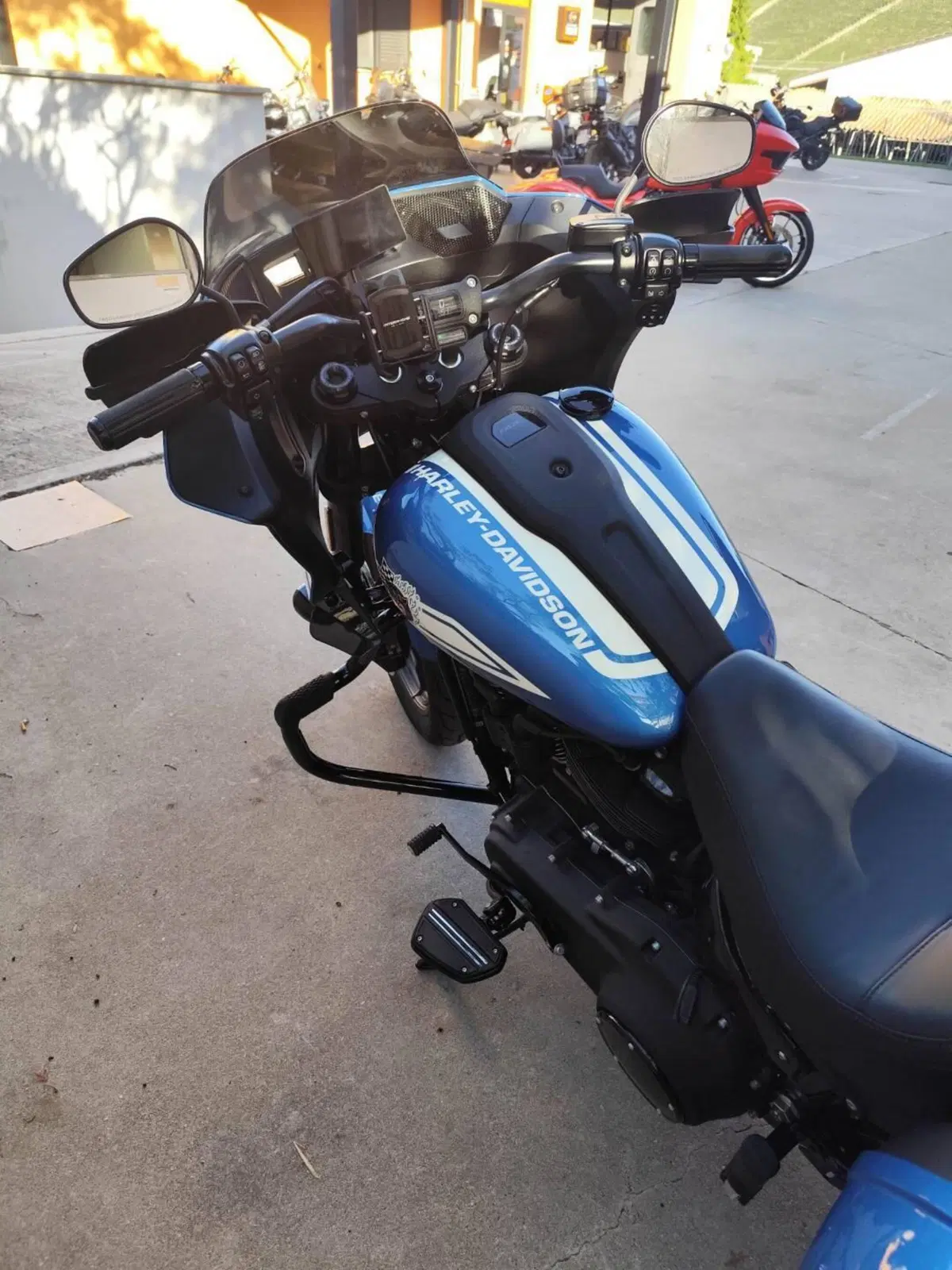 Harley-Davidson Low Rider ST Fast Johnnie Enthusiast (2023) (8)