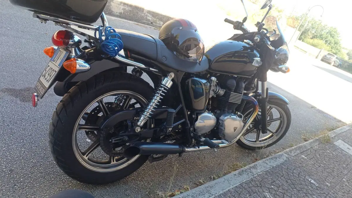 Triumph Bonneville SE (2009 - 13) (3)