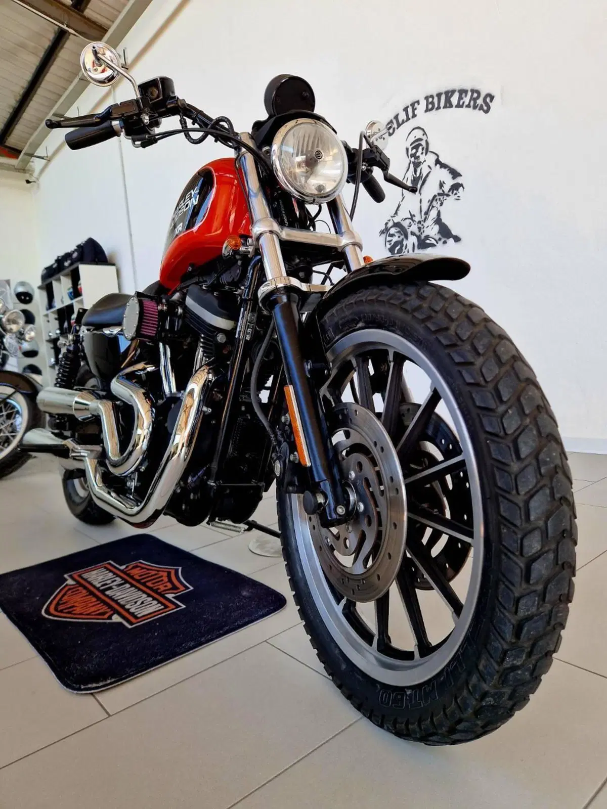Harley-Davidson 883 R (2008 - 16) - XL 883R (3)