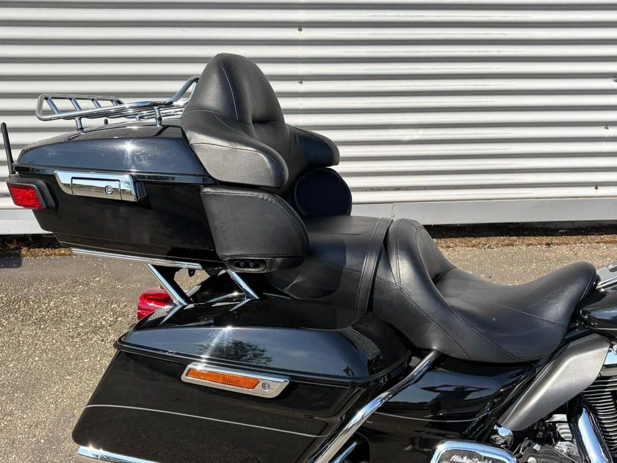Harley-Davidson 1690 Electra Glide Ultra Limited (2014 - 15) - FLHTK (8)