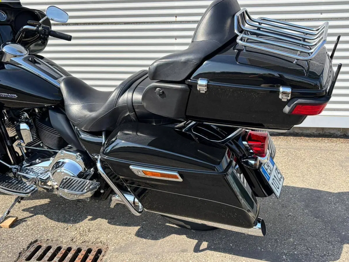 Harley-Davidson 1690 Electra Glide Ultra Limited (2014 - 15) - FLHTK (11)