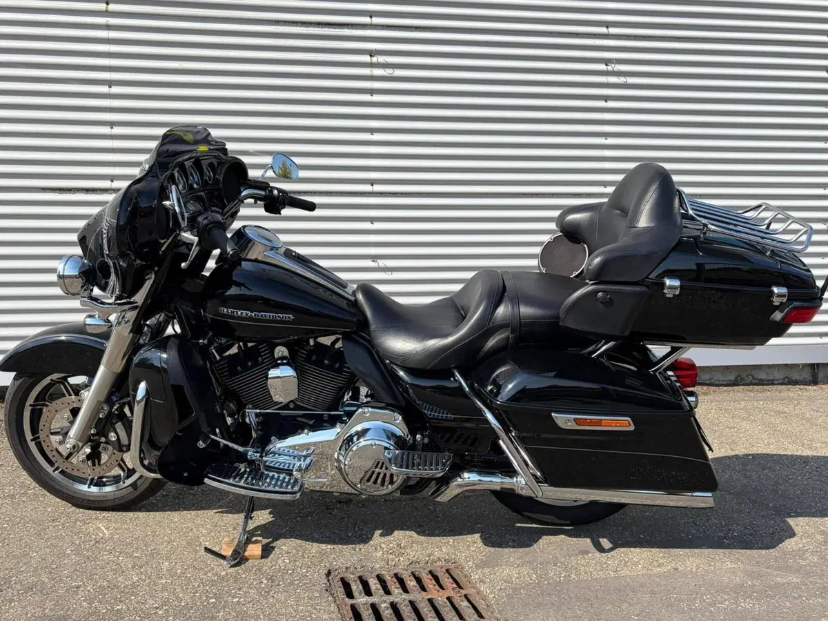 Harley-Davidson 1690 Electra Glide Ultra Limited (2014 - 15) - FLHTK (18)