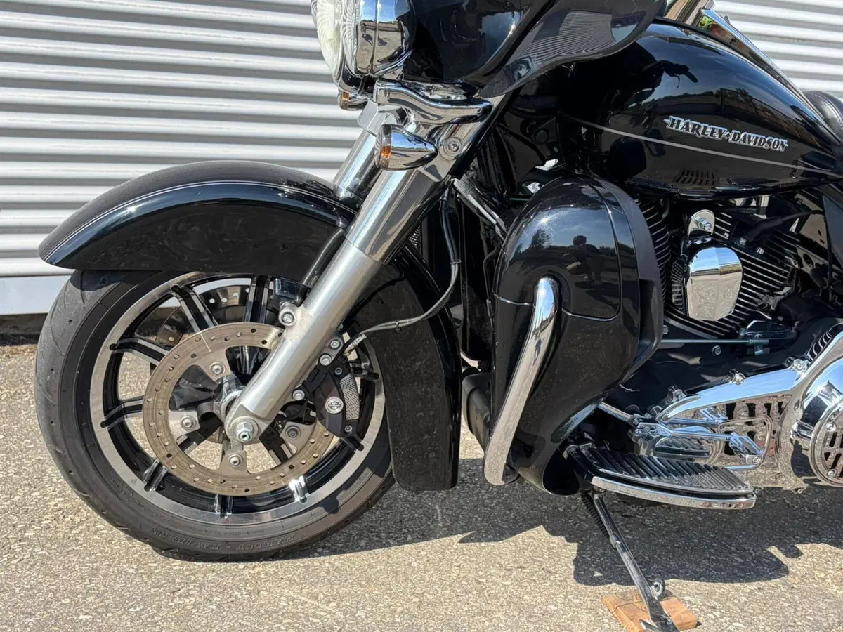 Harley-Davidson 1690 Electra Glide Ultra Limited (2014 - 15) - FLHTK (16)