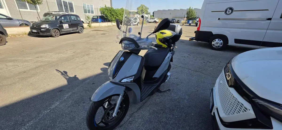 Piaggio Liberty 150 S (2025 - 26) (4)