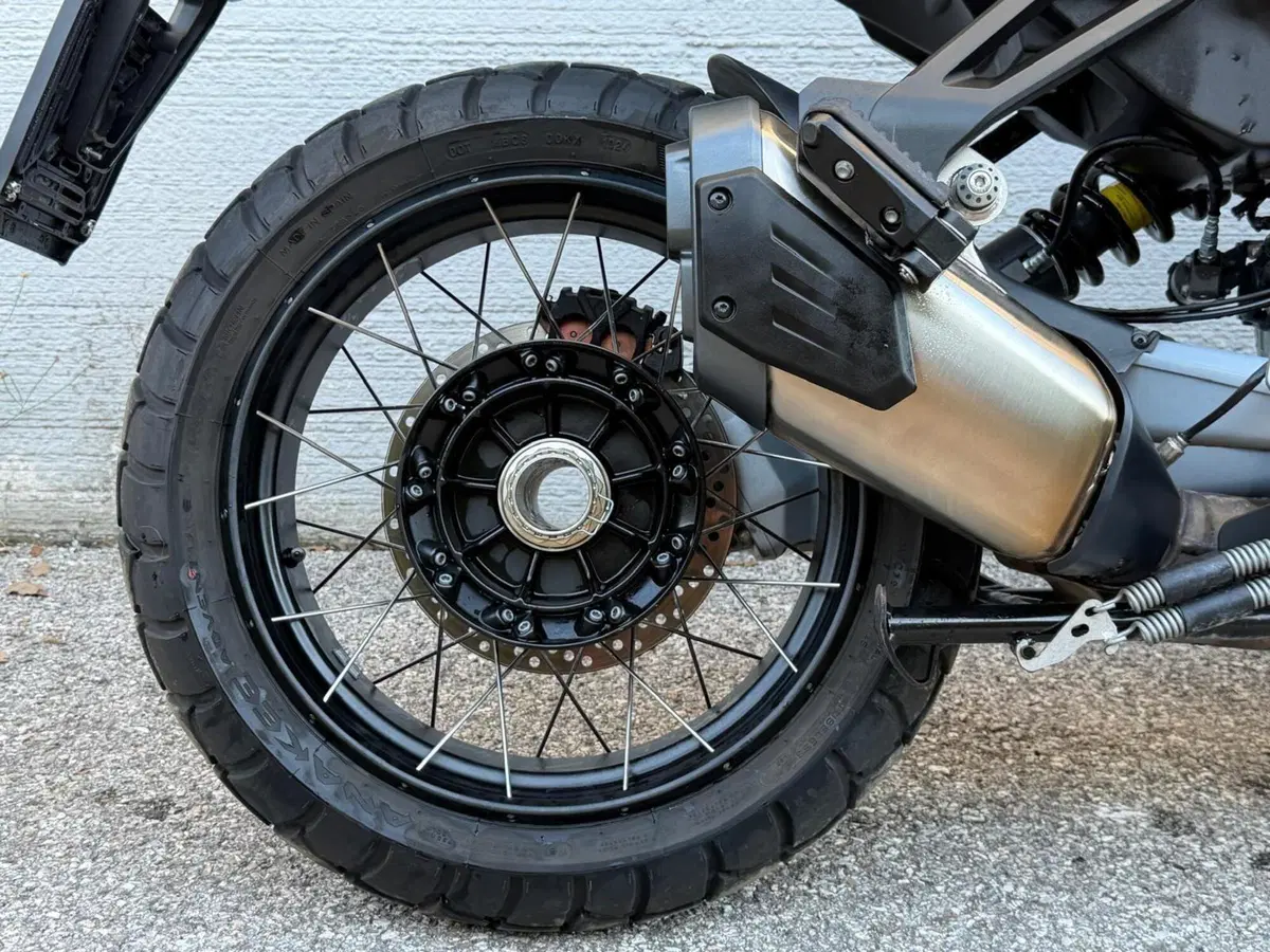 Moto Guzzi Stelvio PFF (2024 - 26) (11)