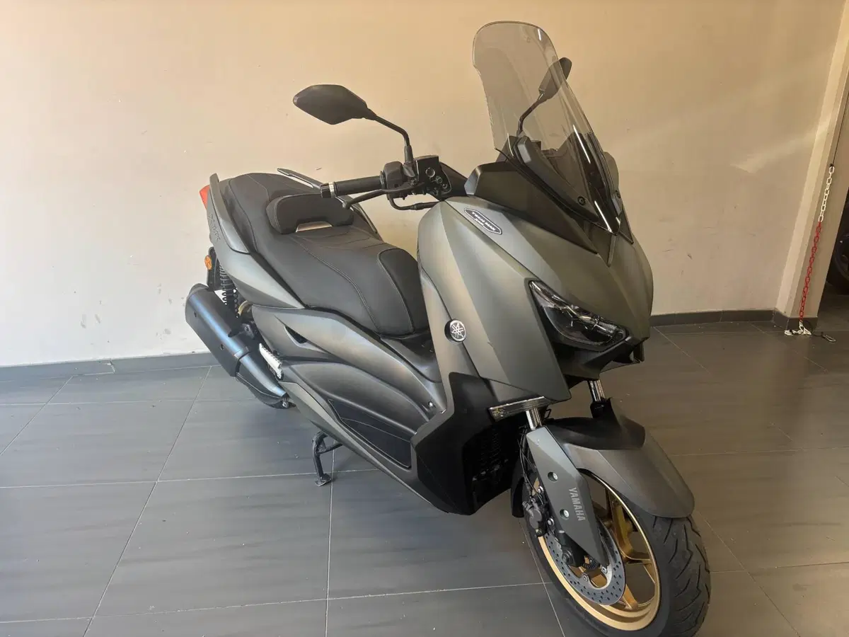 Yamaha X-Max 300 Tech Max (2021 - 24) (6)