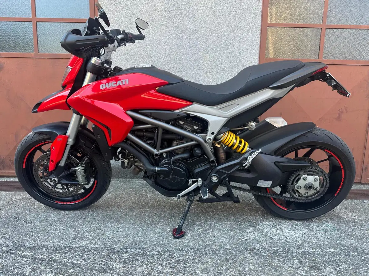 Ducati Hypermotard 821 (2013 - 15) (4)