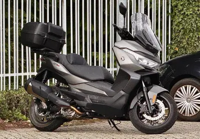 Voge Sfida SR4 MAX (2024 - 26) usata
