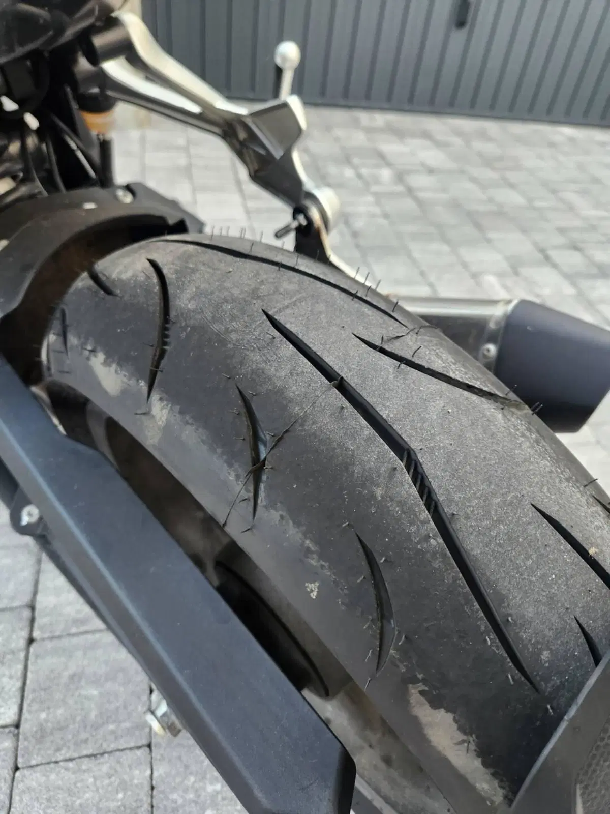 Benelli TRK 251 (2022 - 25) (4)