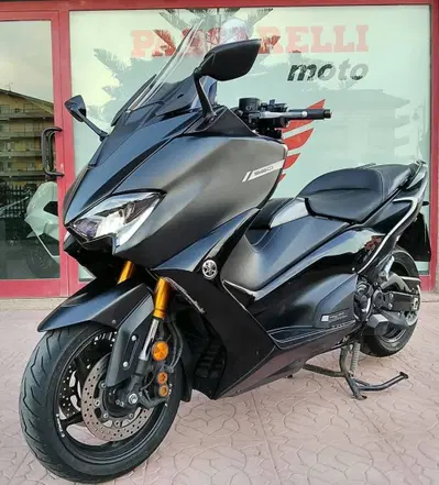 Yamaha T-Max 560 Tech Max (2020) usata