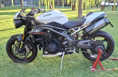 Triumph Speed Triple 1050 RS (2018 - 20) usata