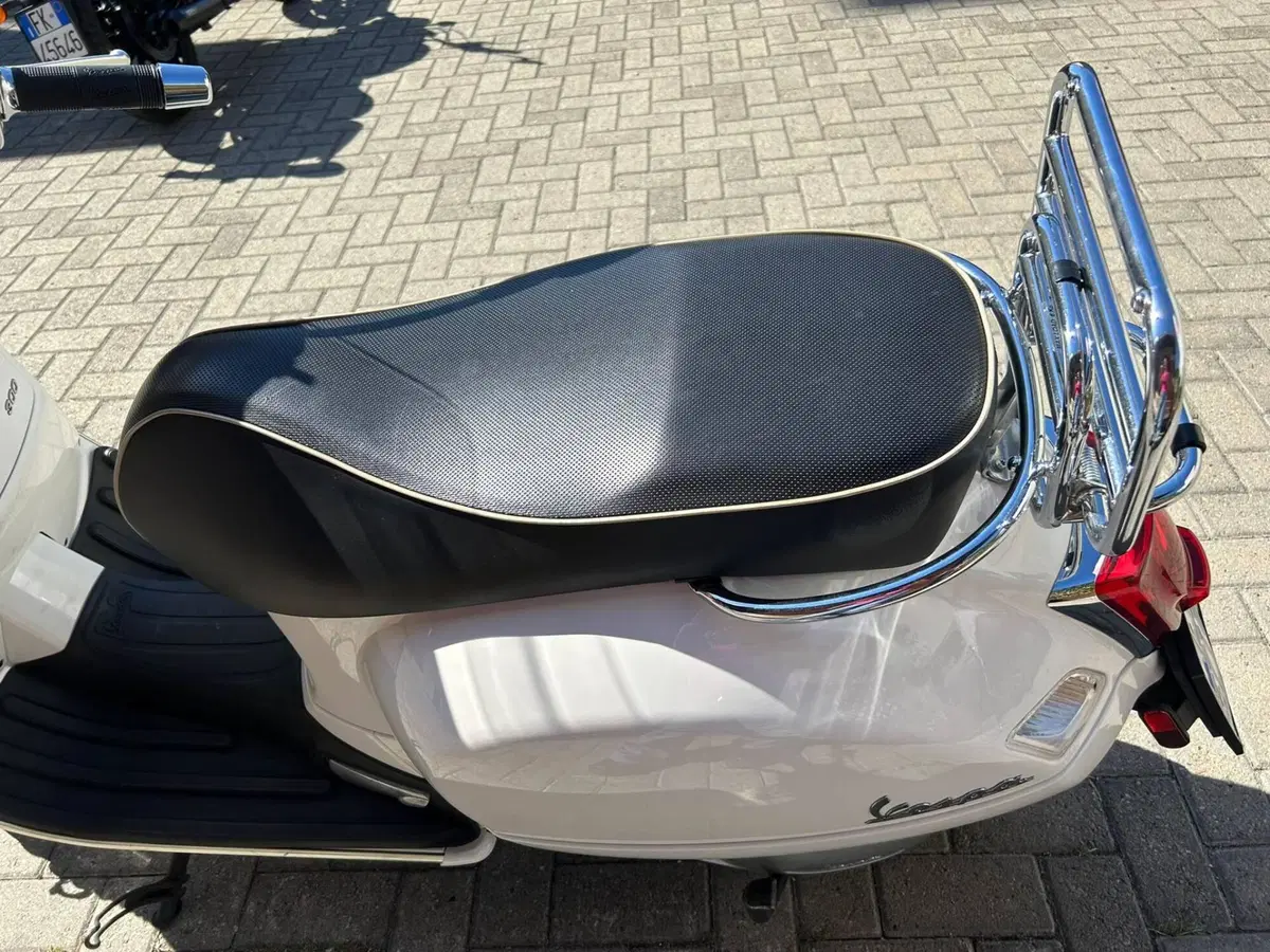 Vespa GTS 300 Super (2023 - 24) (6)