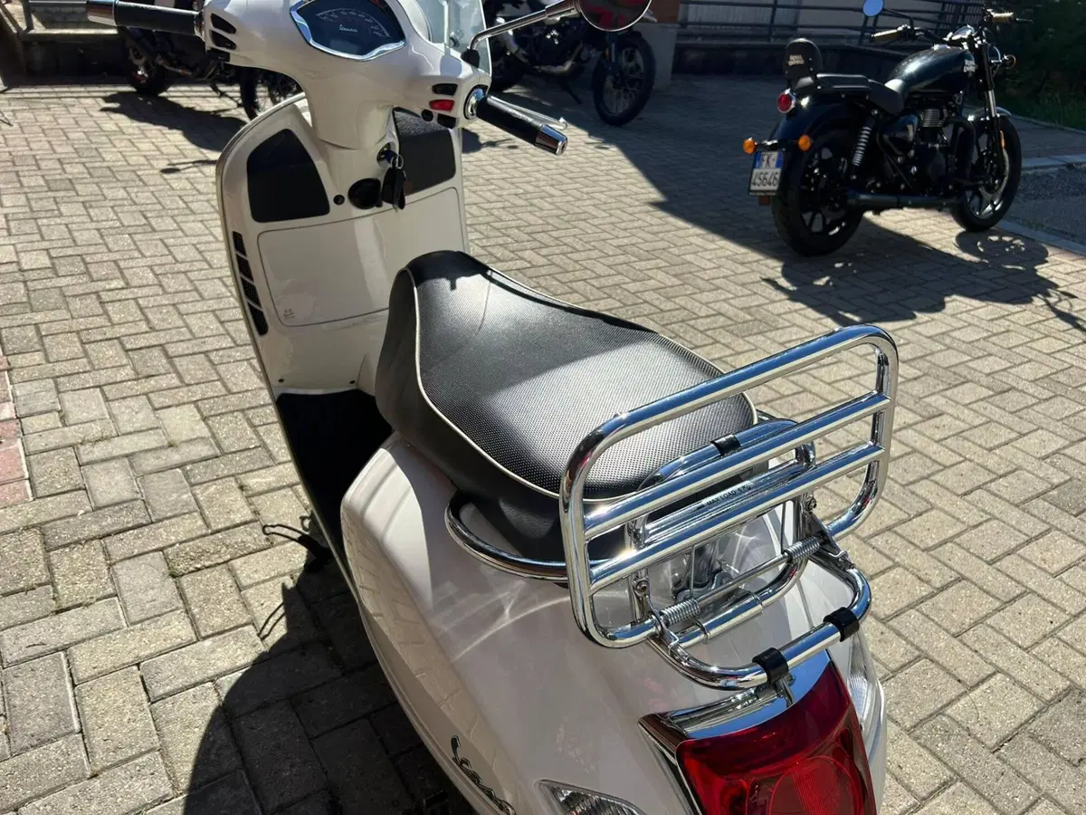 Vespa GTS 300 Super (2023 - 24) (10)
